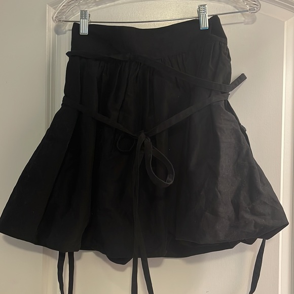 D&G from Dolce Gabanna size 28 black tie around mini skirt - Picture 2 of 6